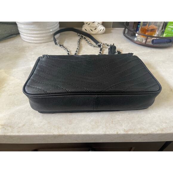 Tory Burch Fleming Distressed flap shoulder bag - Picture 7 of 15